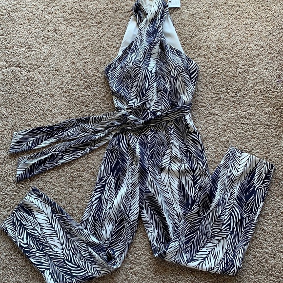 Club Monaco Pants - Club Monaco Caribbean Like Jumpsuit Size 00